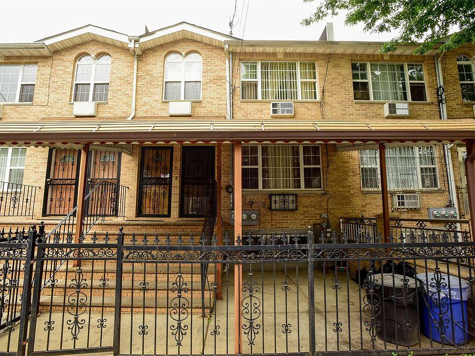 1st image of 108 Autumn Ave