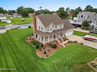 106 Widgeon Dr, Currituck, NC 27929