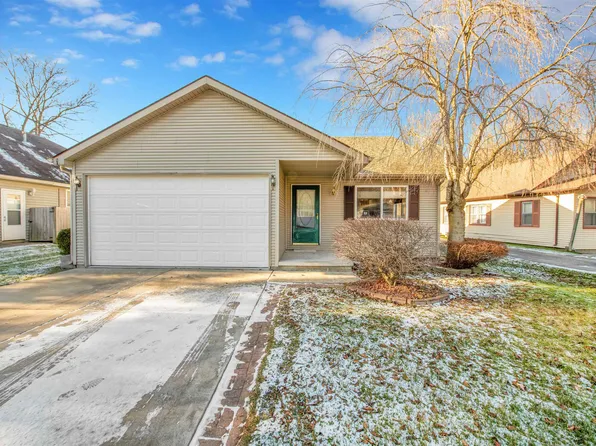 9534 Estergreen St, Algonac, MI 48001