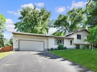 308 E 130th St, Burnsville, MN 55337