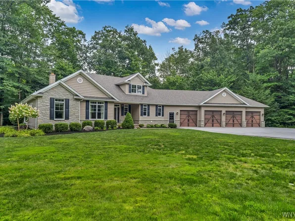 7790 Ellicott Rd, West Falls, NY 14170