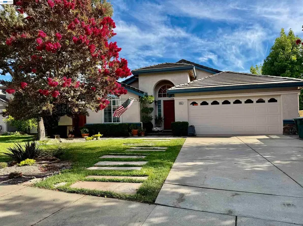 8051 Canyon Creek Cir, Pleasanton, CA 94588