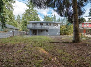 1067 Fircrest Rd, Sunshine Coast, BC V0N1V4