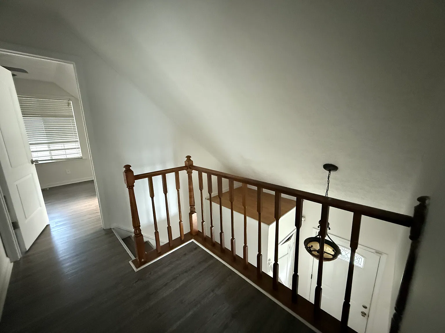 3 bed, 2.5 bath, 1404 sqft, $1,900 — Photo 2