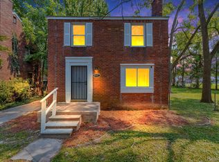 11912 Lakepointe St, Detroit, MI 48224