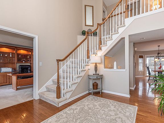 5th image of 1288 Waterways Dr