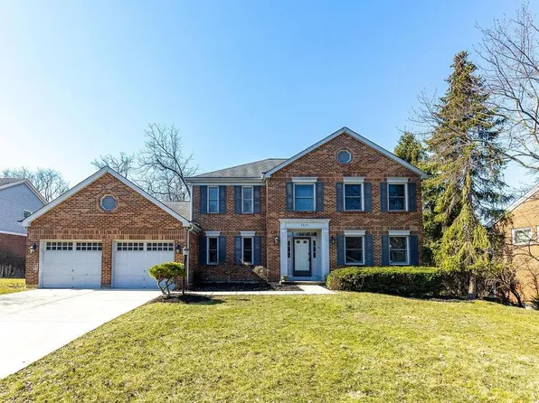 5805 Squire Hill Ct, Cincinnati, OH 45241