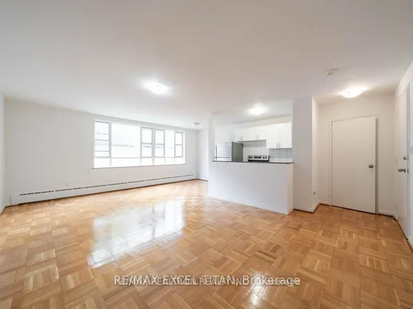 77 Erskine Ave #306, Toronto, ON M4P 1Y5