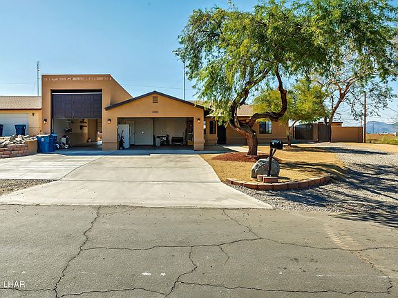3rd image of 3026 Bosun Ln