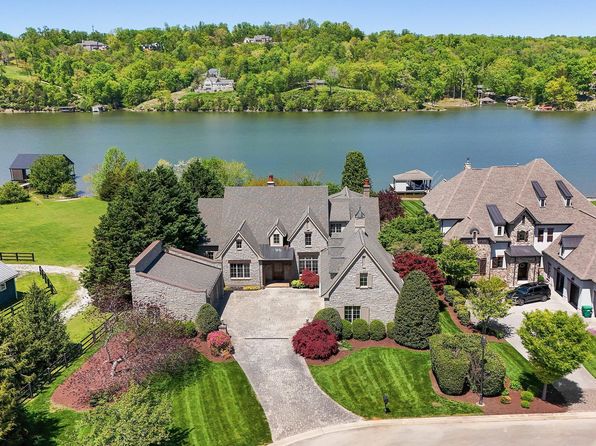 3774 Edgewater Way, Louisville, TN 37777