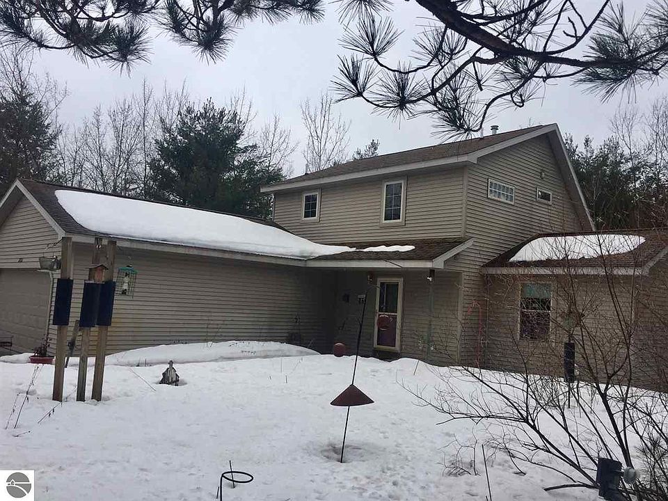 1st image of 2222 Lakes North Dr