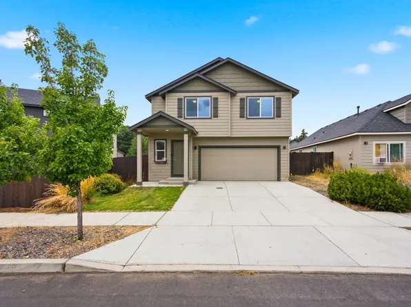 2981 NE Roxy Pl, Bend, OR 97701