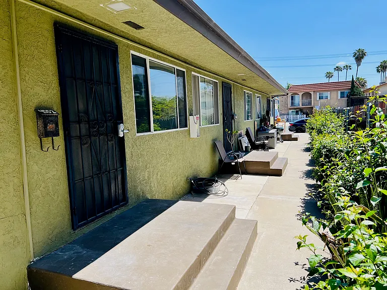 4552 Utah St — Photo 11