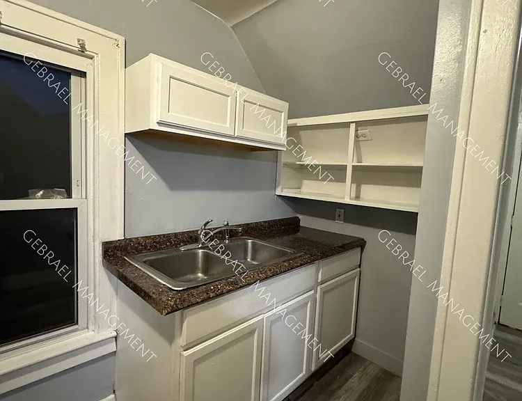 431 Leta Ave — Photo 5