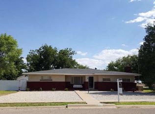 222 W Damson St, Hagerman, NM 88232
