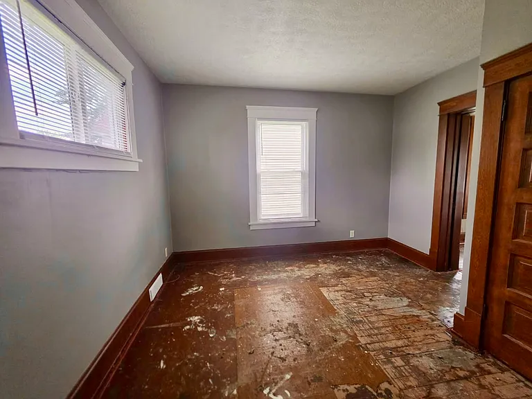 337 W Columbia St #337 — Photo 3