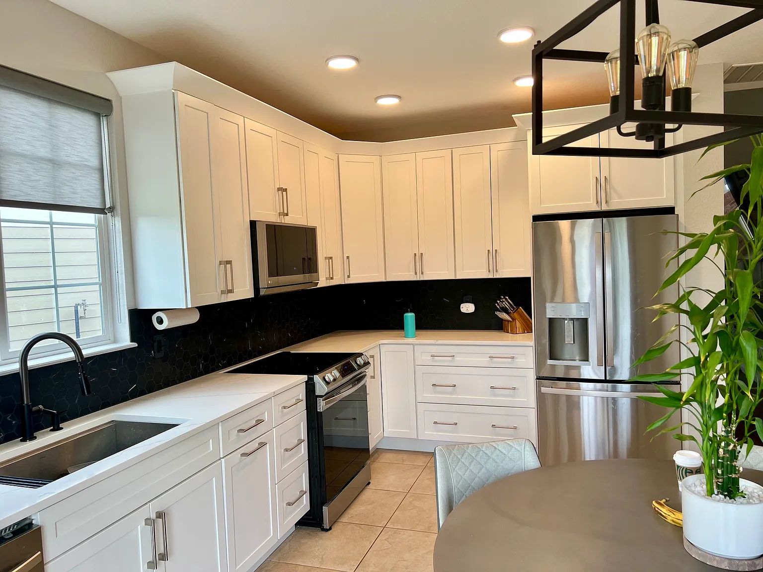3 bed, 1360 sqft, $2,750 — Photo 3