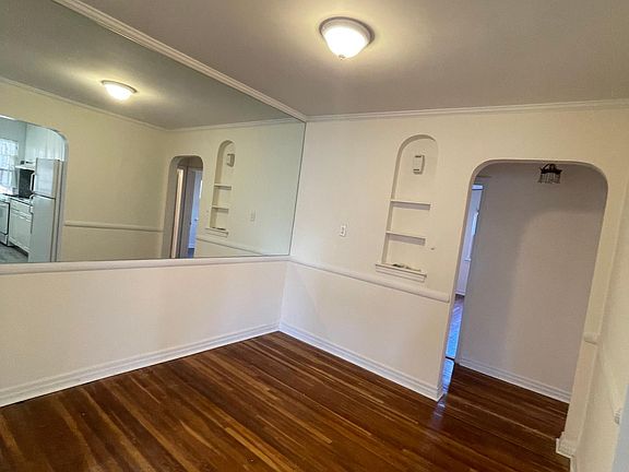 3rd image of 14705 Coolidge Ave Floor 1