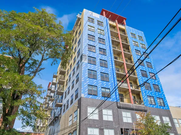 1122 W Catalpa Ave APT 712, Chicago, IL 60640