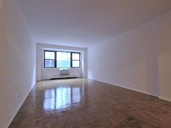 2nd image of 325 E 54th St Frnt 1