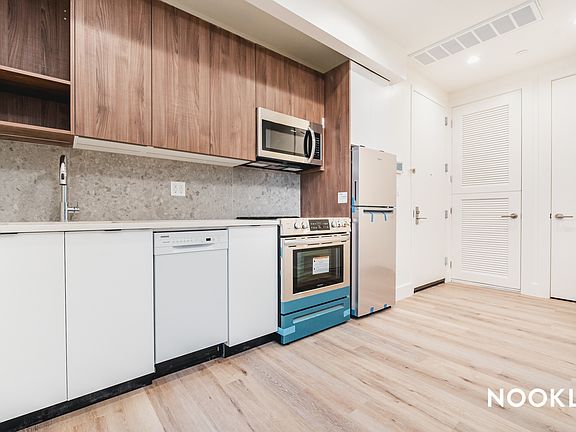 2nd image of 380 Grove St #2L