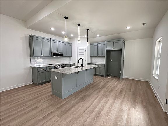 3rd image of 1724 Gerald Shay Rd