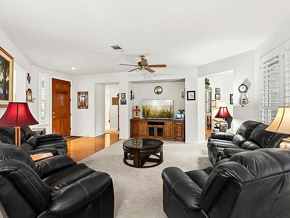 5th image of 206 Scurry Pass