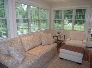 656 Main St, Medfield, MA 02052