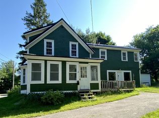 72 Monroe St, Calais, ME 04619