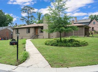 2126 Shades Ave, Vestavia Hills, AL 35216