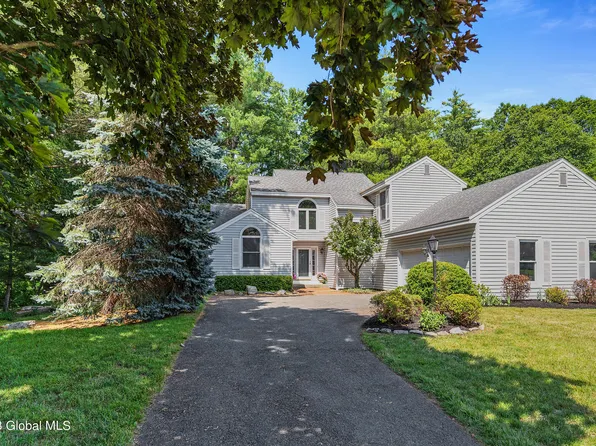 307 Highgate Drive, Slingerlands, NY 12159