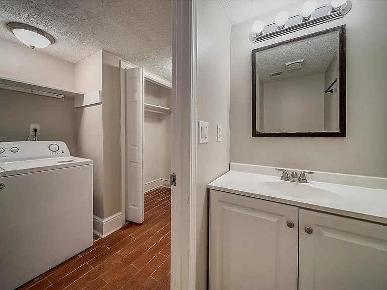 4610 Jones Rd — Photo 12