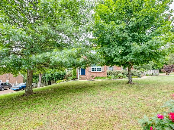 2nd image of 336 Baronswood Dr
