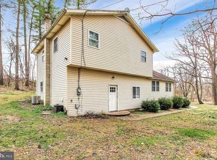 4 Hecktown Rd, Shoemakersville, PA 19555