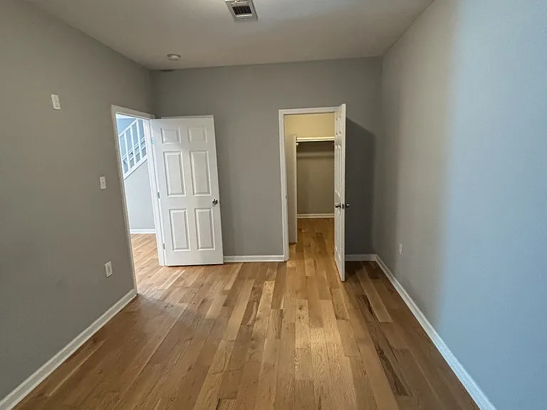 2322 Burgundy St #C — Photo 3