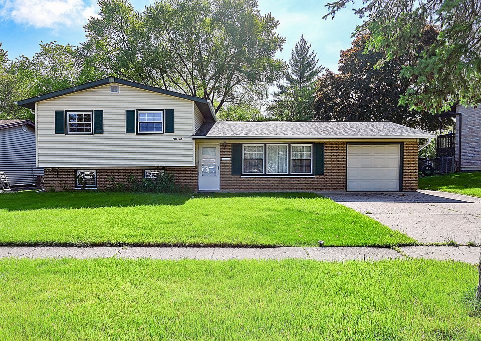 1st image of 7083 Hawthorne Ln