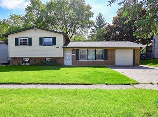 7083 Hawthorne Ln, Hanover Park, IL 60133