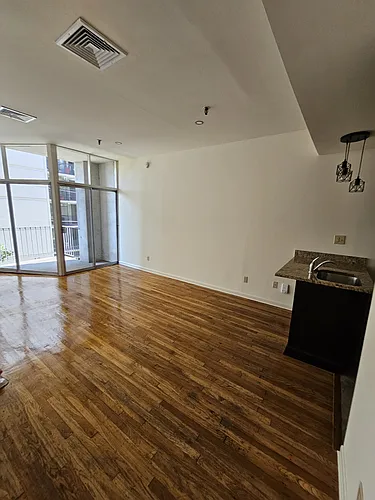 1301 Lombard St Photo 1