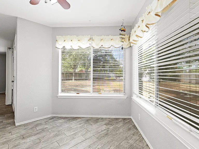 16802 Bailey Jean Dr — Photo 15