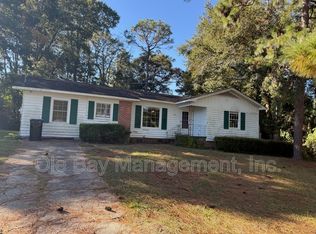 427 Myrtlewood Ave, Chickasaw, AL 36611