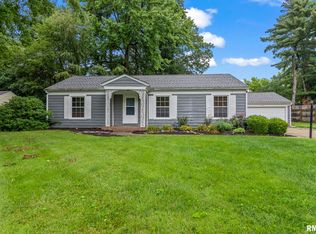 2041 Greenbriar Rd, Leland Grove, IL 62704