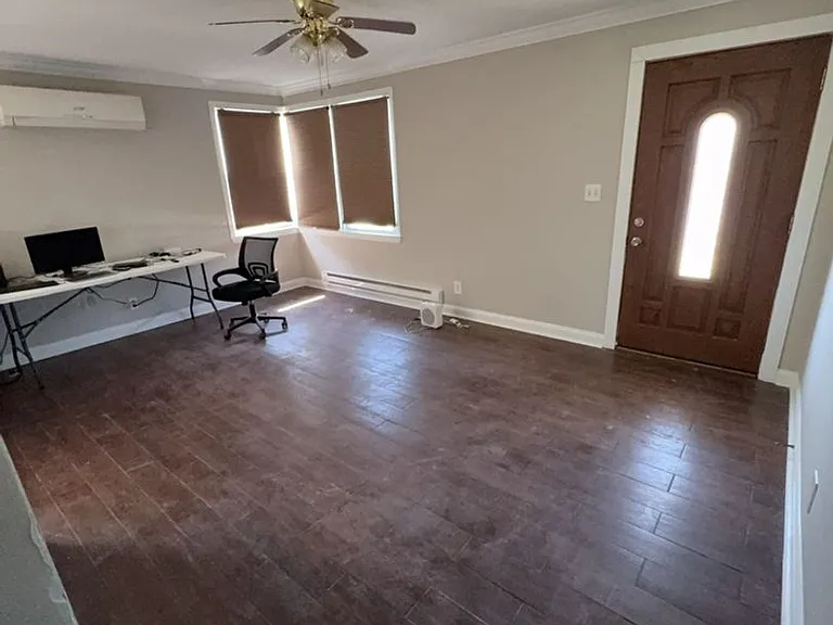 547 Munroe Cir — Photo 8