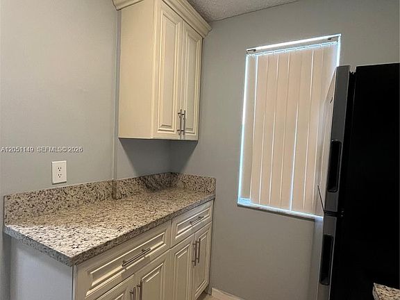 4th image of 2740 Forest Hills Blvd APT 202