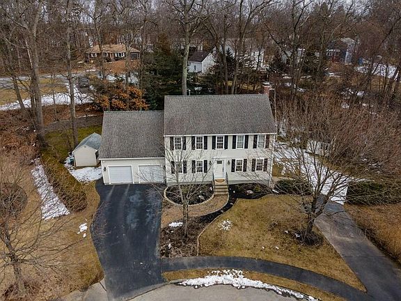 3rd image of 11 Heronwood Dr