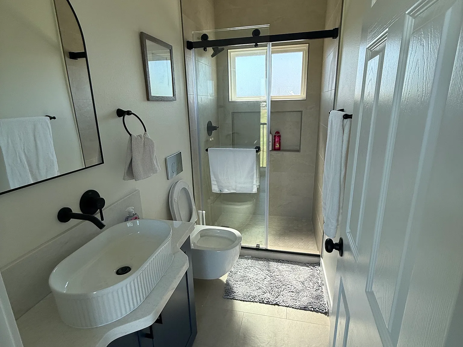 2 bed, 1.5 bath, 800 sqft, $3,600 — Photo 3
