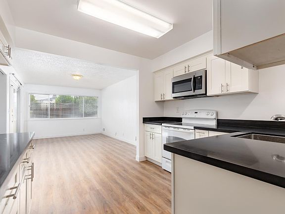 4th image of 2284 &2286 Meridian Ave