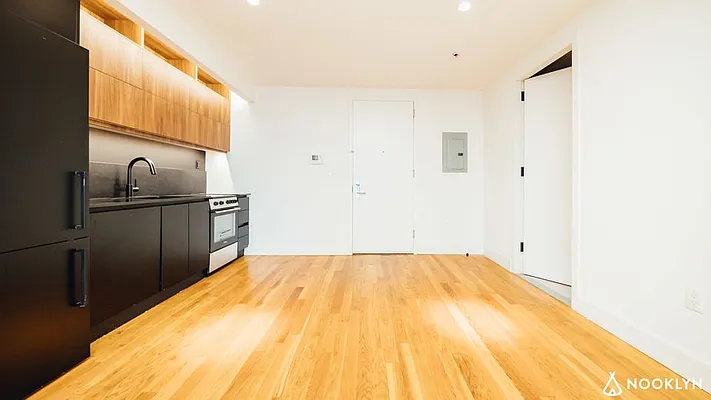Rented by Nooklyn NYC LLC | media 44