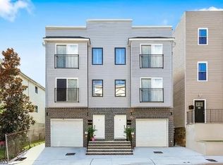 316 W Runyon St APT 1, Newark, NJ 07108