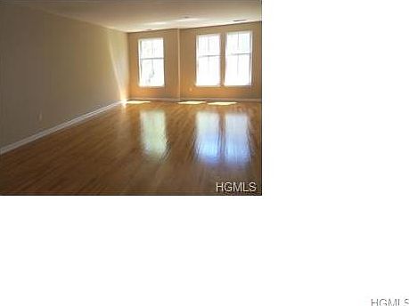 5th image of 15 Harbor Pointe Dr