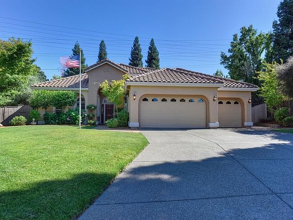 2nd image of 2056 Heritage Dr